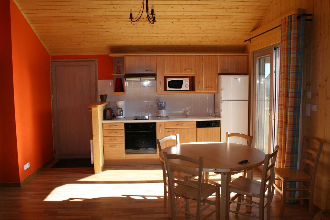 Chalets De Tremontagne 3 Etoiles Nanchez Exteriör bild